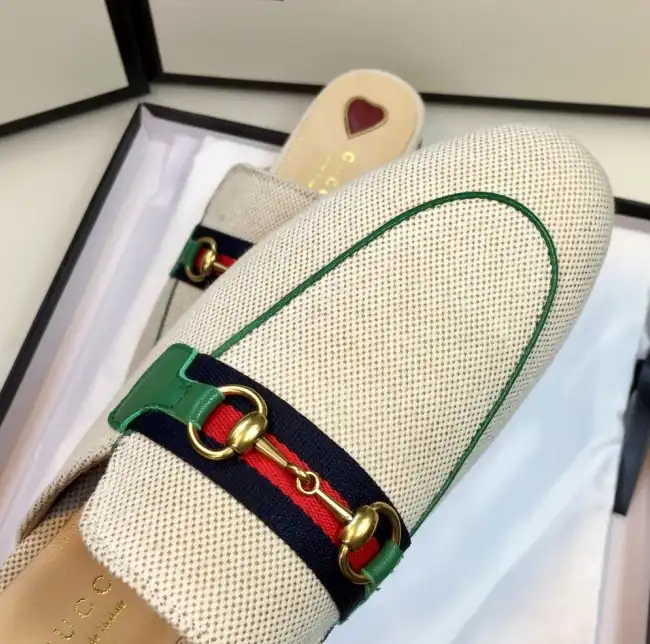 hype Gucci Slippers