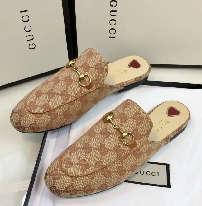 hype Gucci Slippers