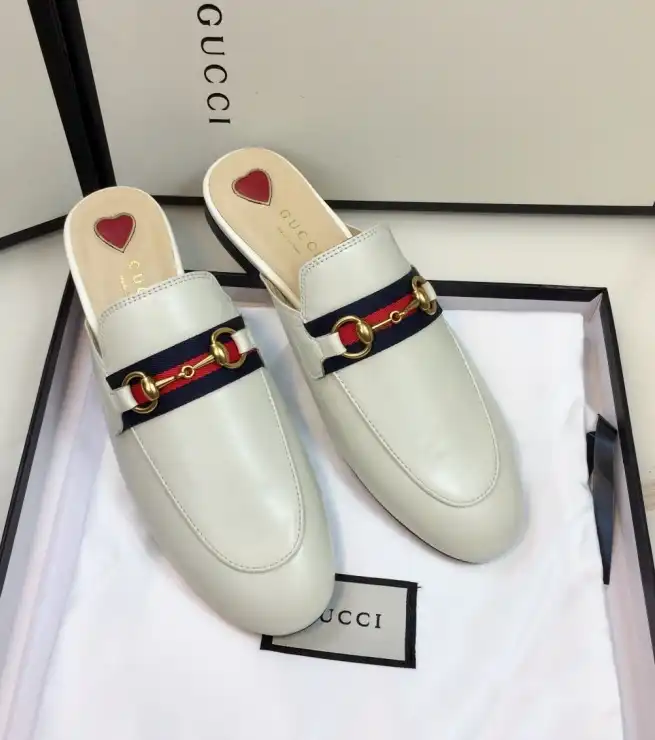 hype Gucci Slippers