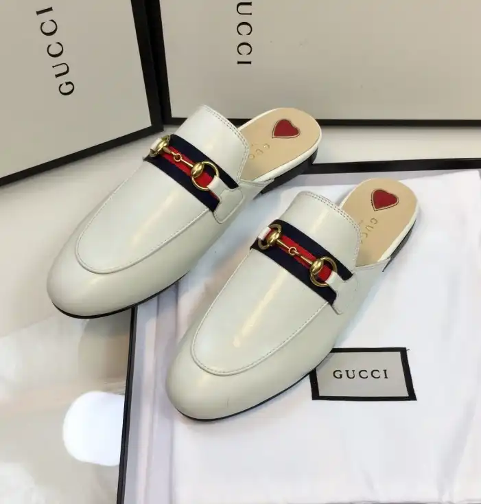 hype Gucci Slippers