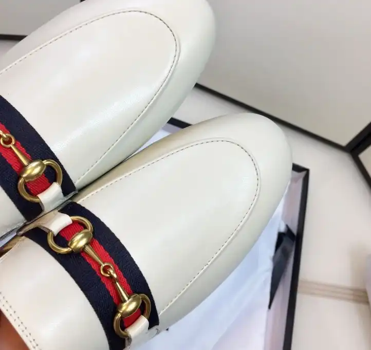 hype Gucci Slippers