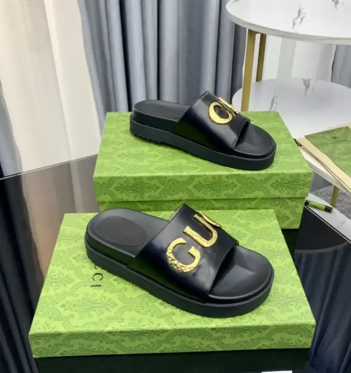 hype Gucci Slippers