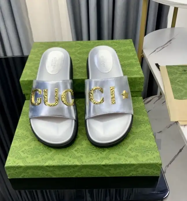 hype Gucci Slippers