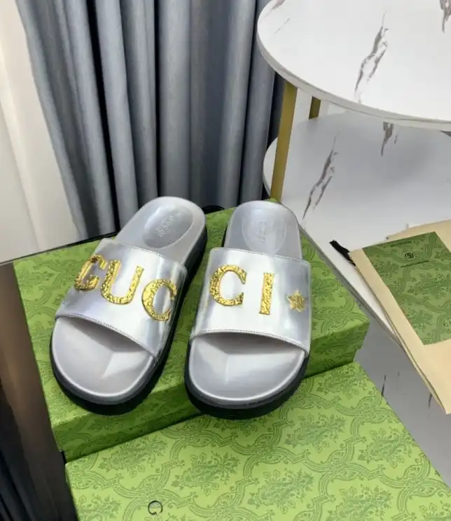 hype Gucci Slippers