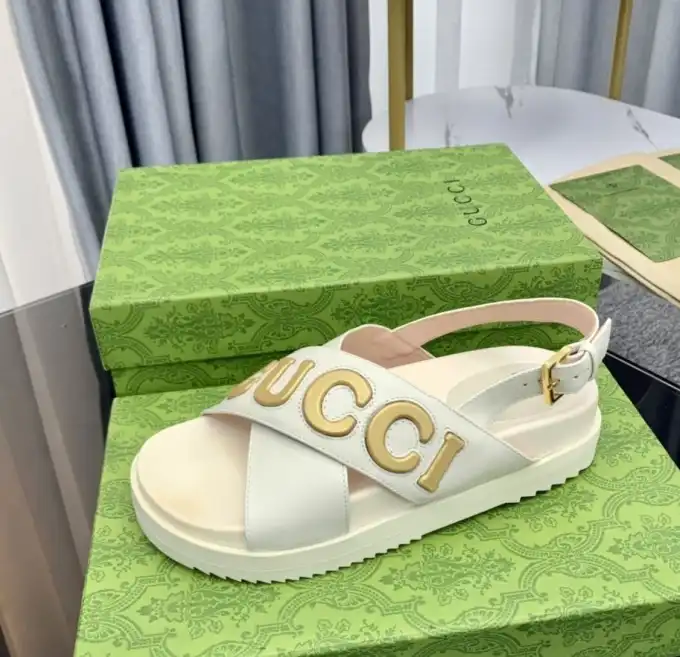 hype Gucci Slippers