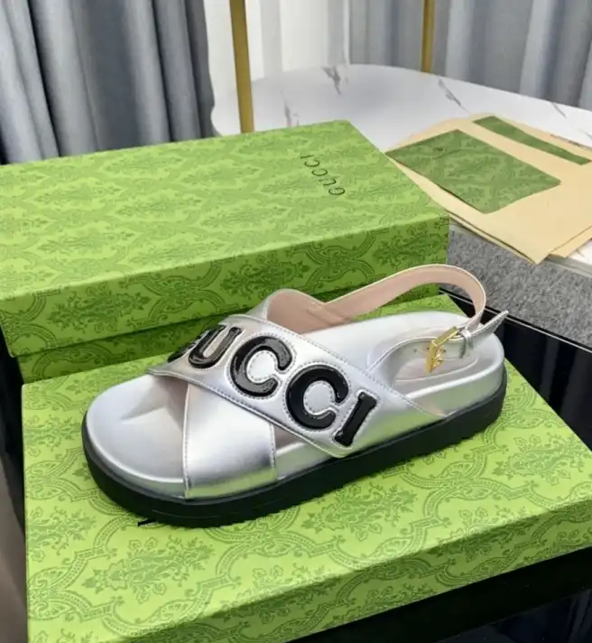 hype Gucci Slippers