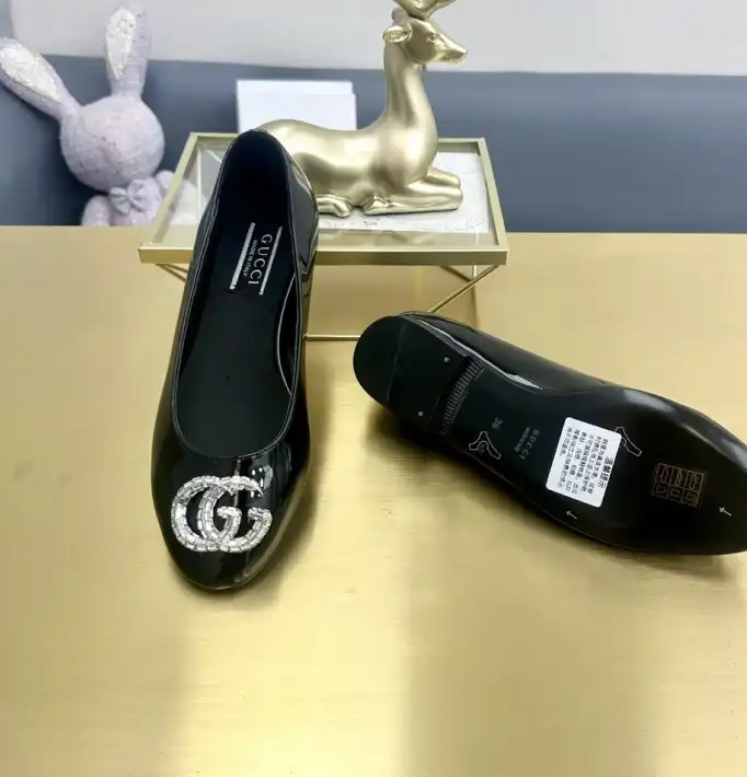 hype Gucci Flat Shoes