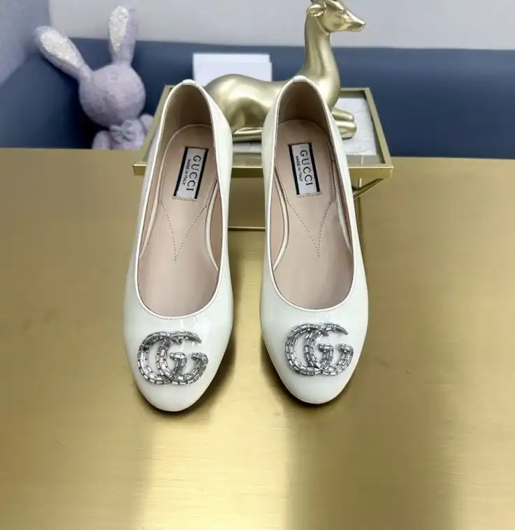 hype Gucci Flat Shoes