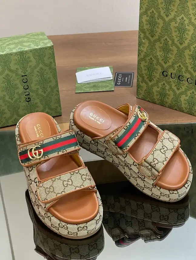 hype Gucci Slippers