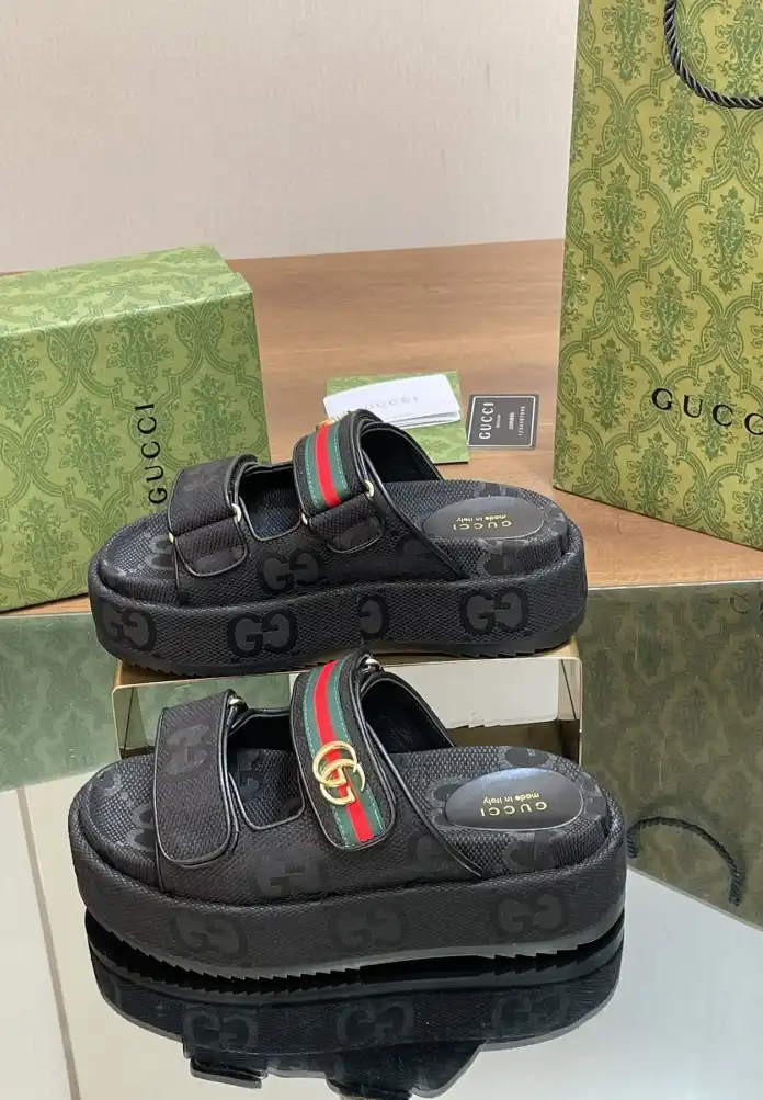 hype Gucci Slippers