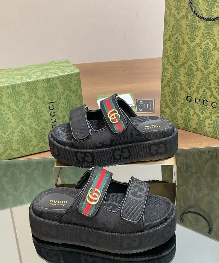 hype Gucci Slippers