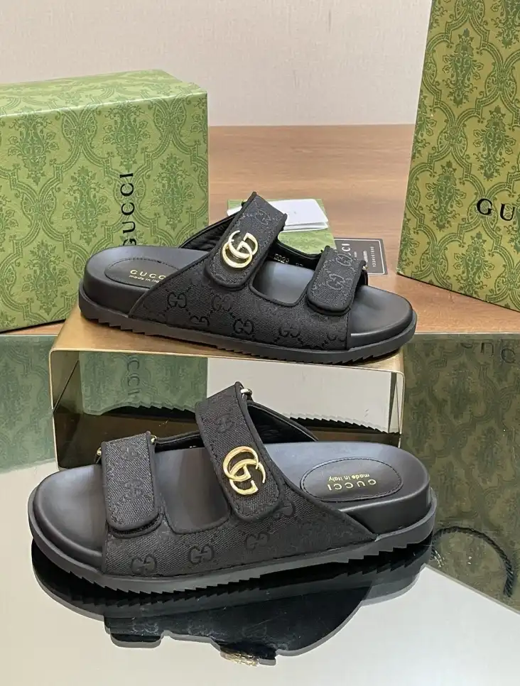 hype Gucci Slippers