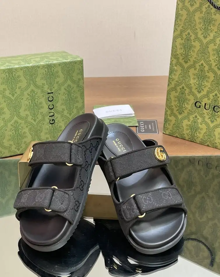 hype Gucci Slippers