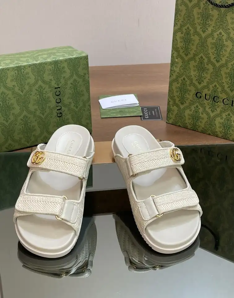 hype Gucci Slippers