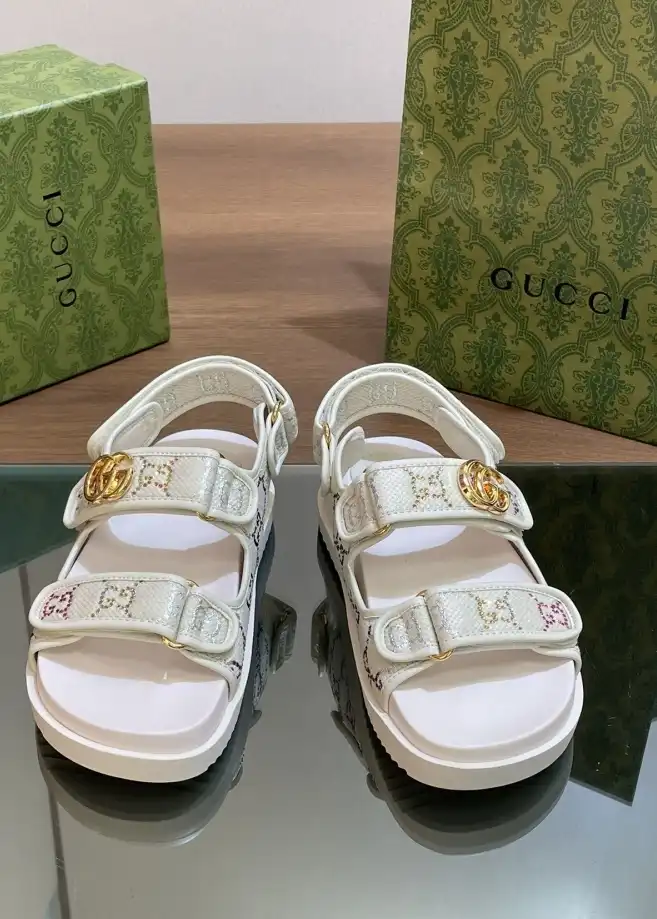 hype Gucci Sandals