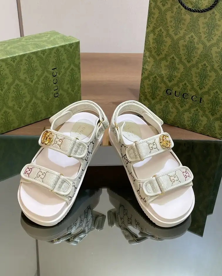 hype Gucci Sandals