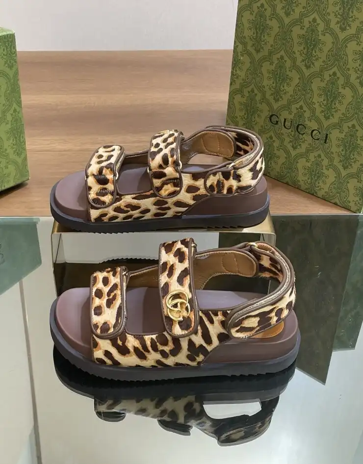 hype Gucci Sandals