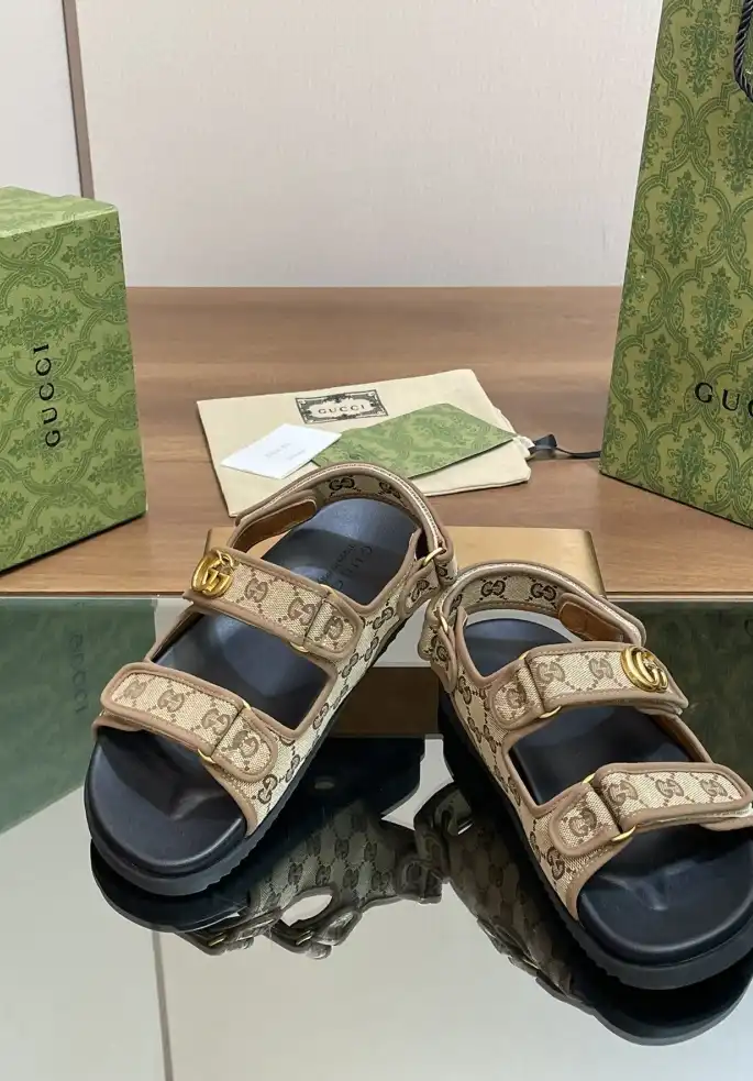 hype Gucci Sandals