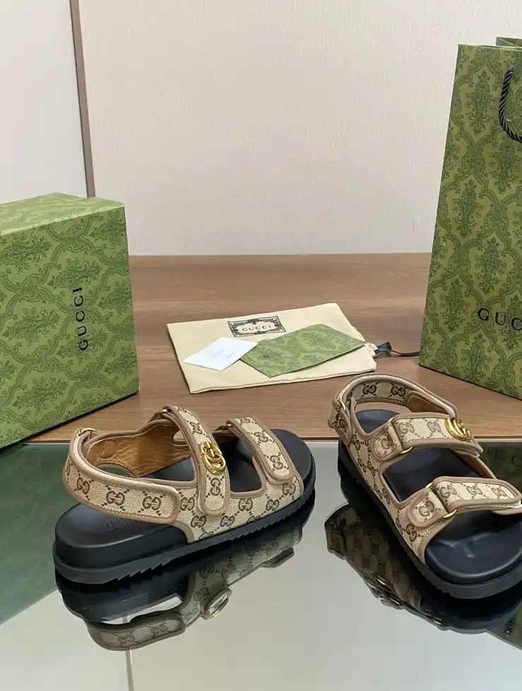 hype Gucci Sandals