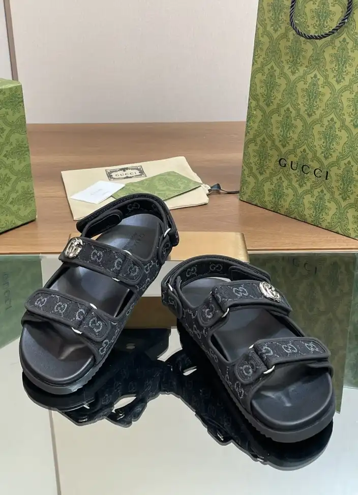 hype Gucci Sandals