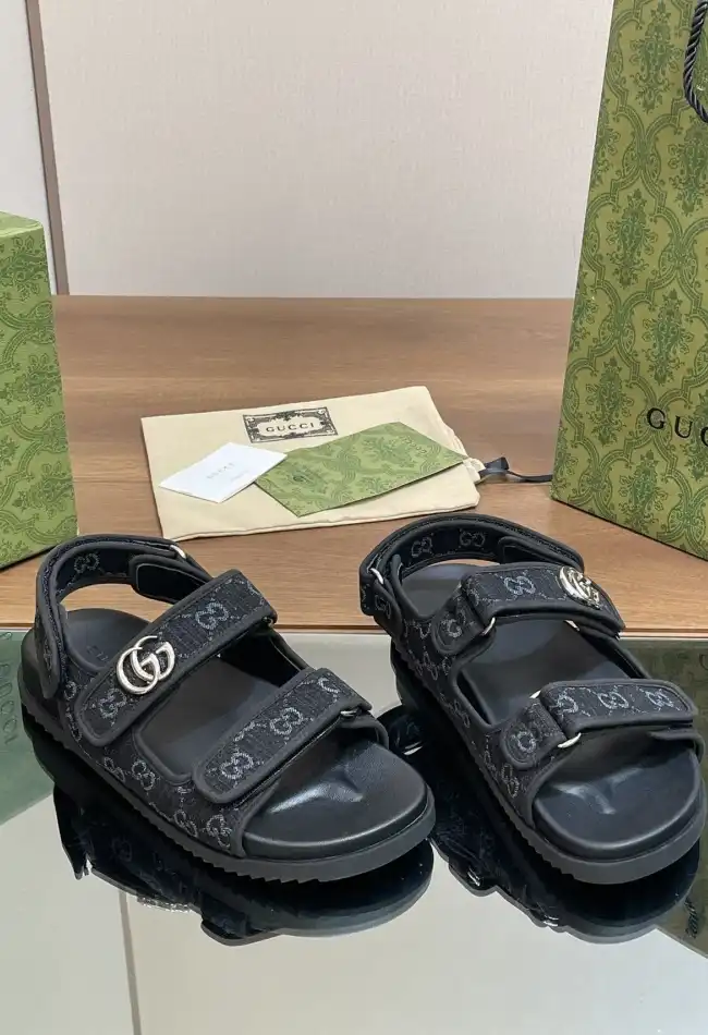 hype Gucci Sandals