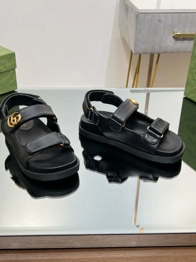 hype Gucci Sandals