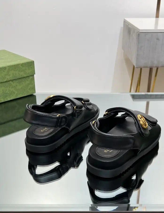 hype Gucci Sandals