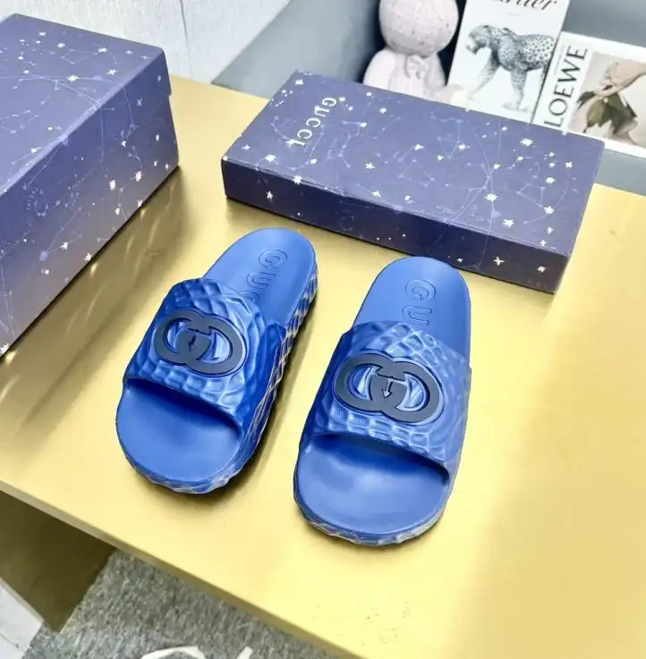 hype Gucci Slippers