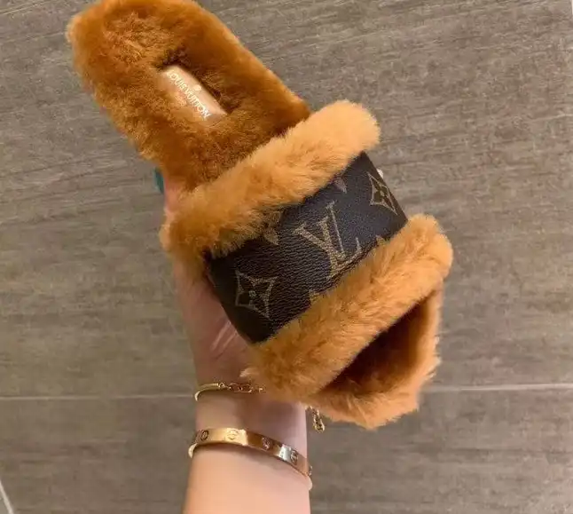 hype LV Slippers