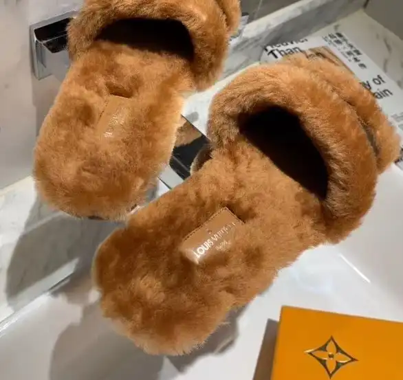 hype LV Slippers