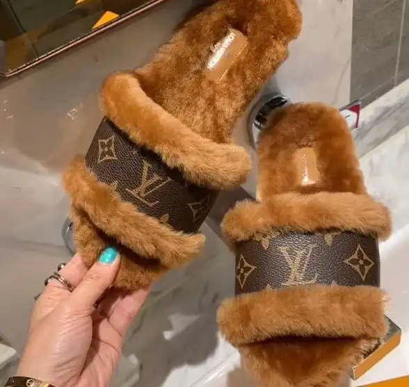 hype LV Slippers