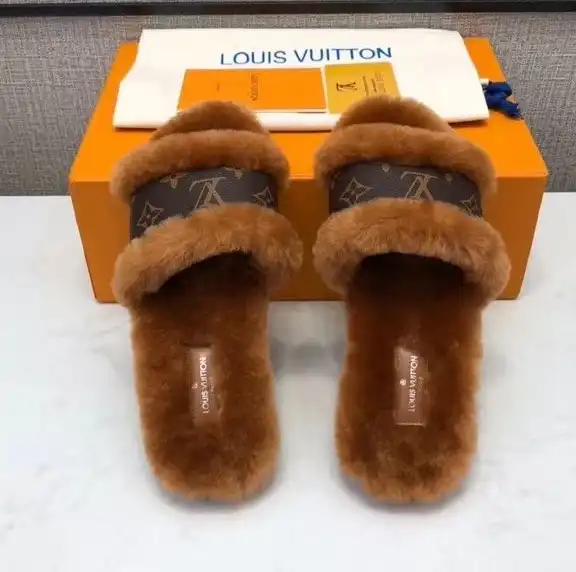 hype LV Slippers