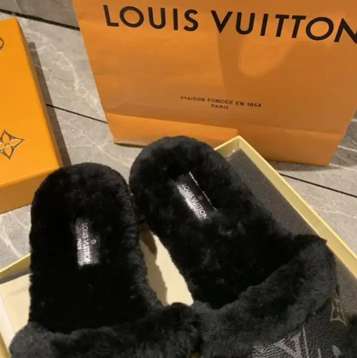 hype LV Slippers