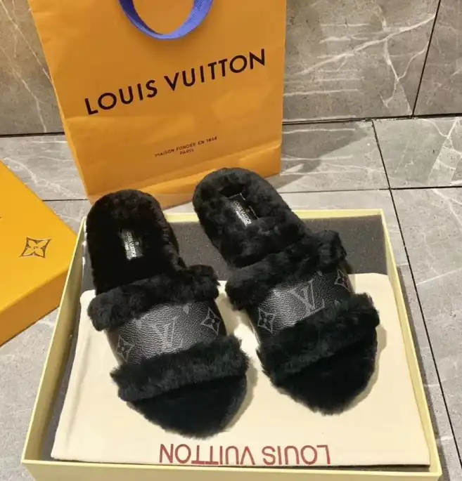 hype LV Slippers