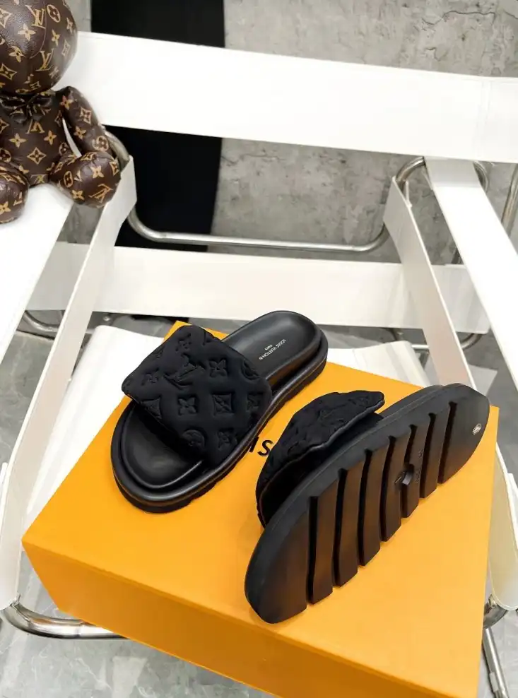 hype LV Slippers