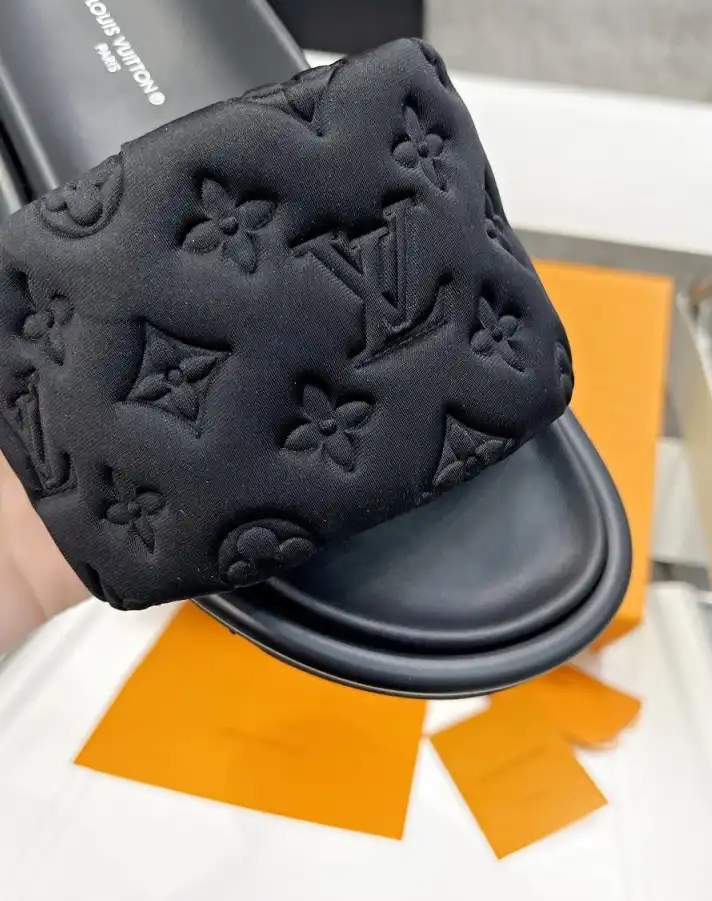 hype LV Slippers