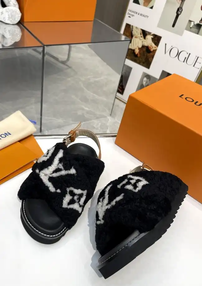 hype LV Slippers