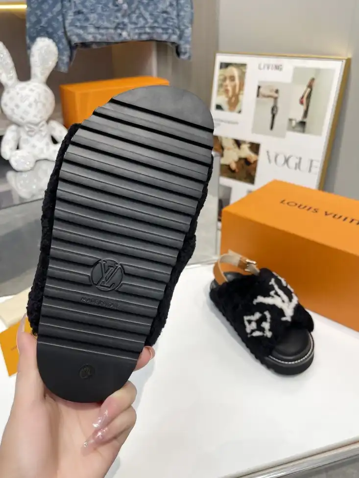 hype LV Slippers