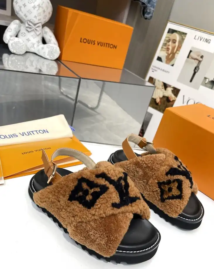 hype LV Slippers