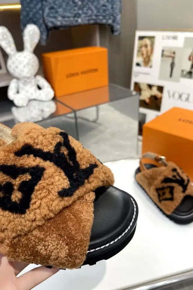 hype LV Slippers