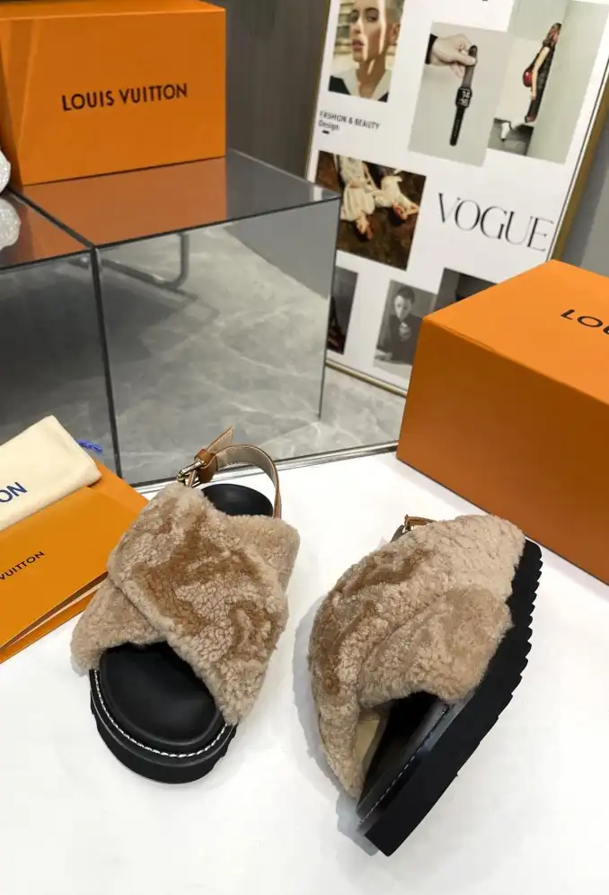 hype LV Slippers