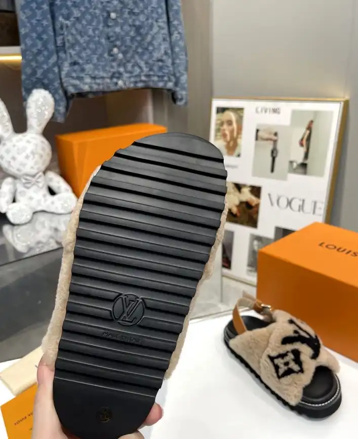 hype LV Slippers