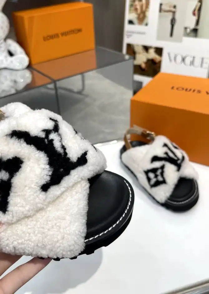 hype LV Slippers