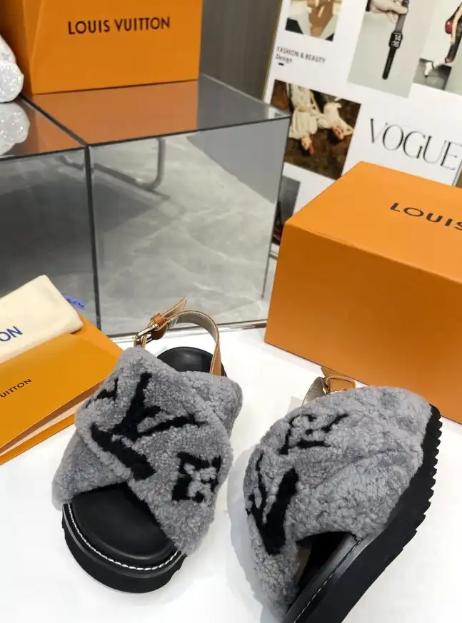 hype LV Slippers