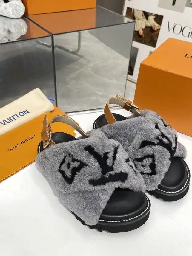 hype LV Slippers