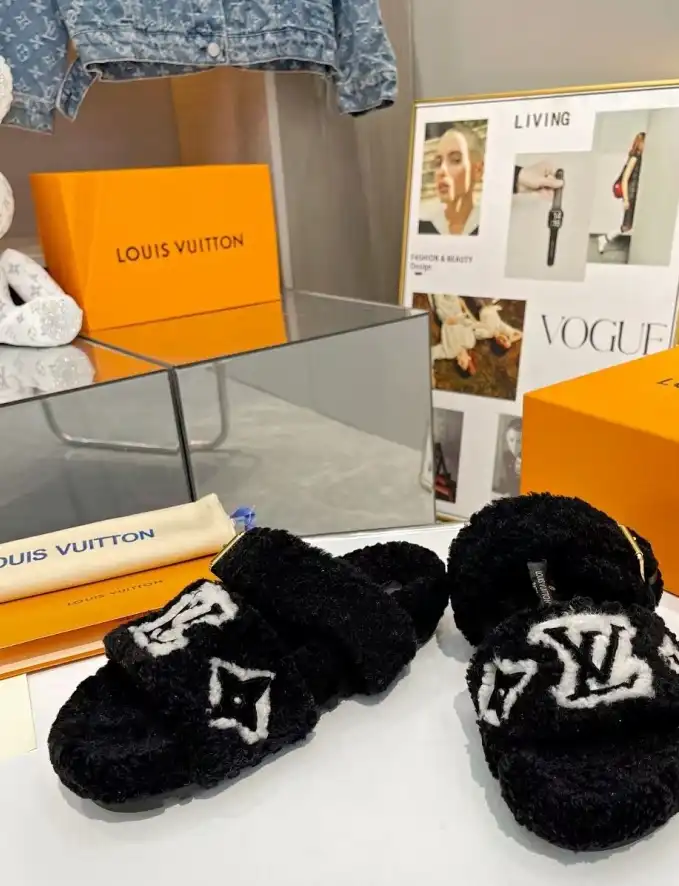 hype LV Slippers