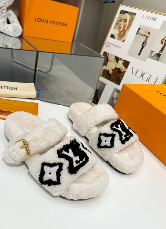 hype LV Slippers