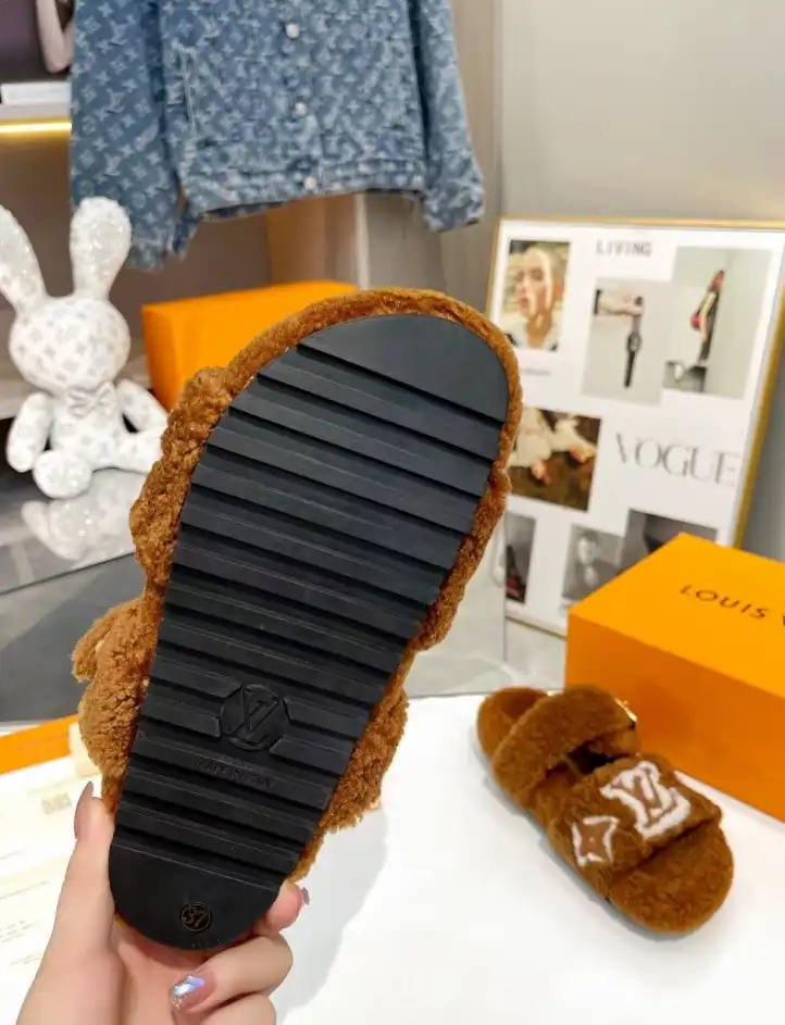 hype LV Slippers