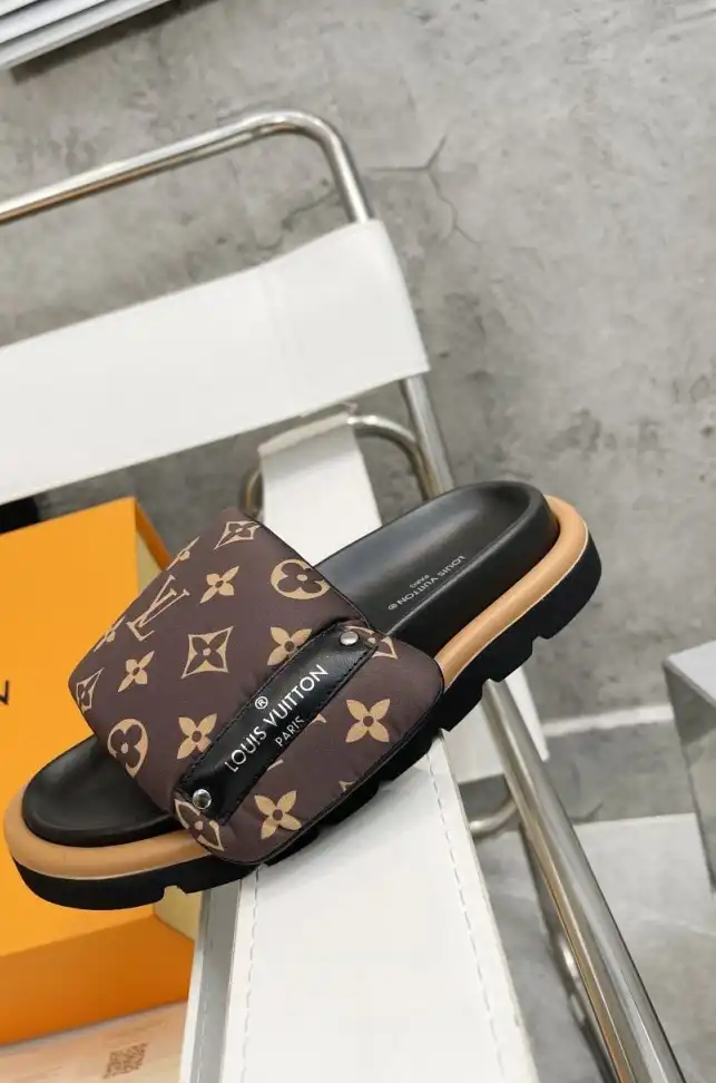 hype LV Slippers