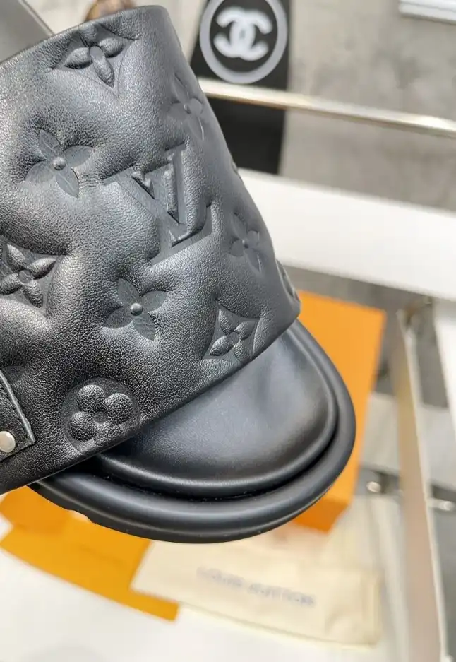 hype LV Slippers